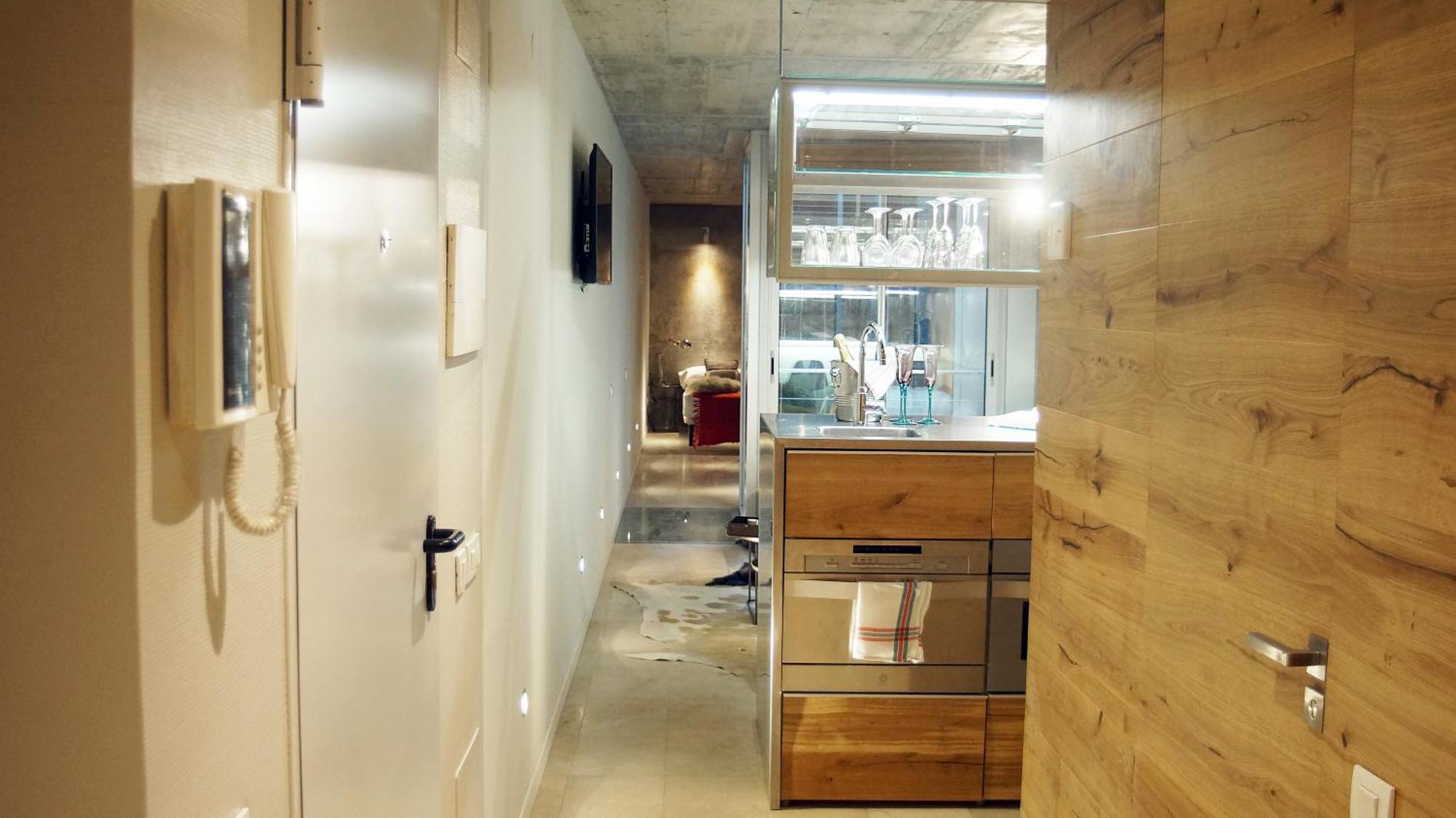 My Space Emirates - Fully Equipped Apartments Near The Beach With Shared Pool Barcelona Rom bilde
