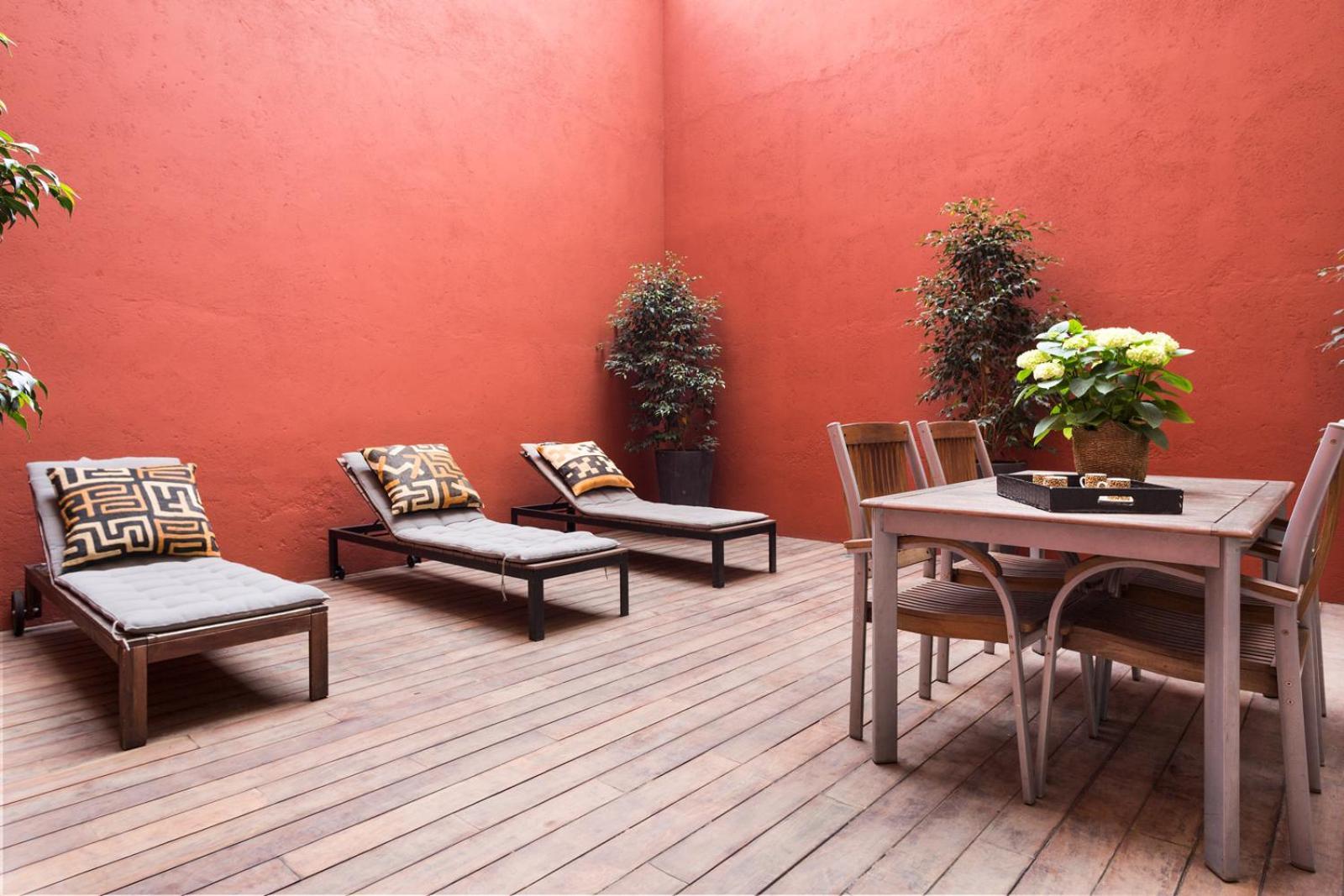 My Space Emirates - Fully Equipped Apartments Near The Beach With Shared Pool Barcelona Eksteriør bilde